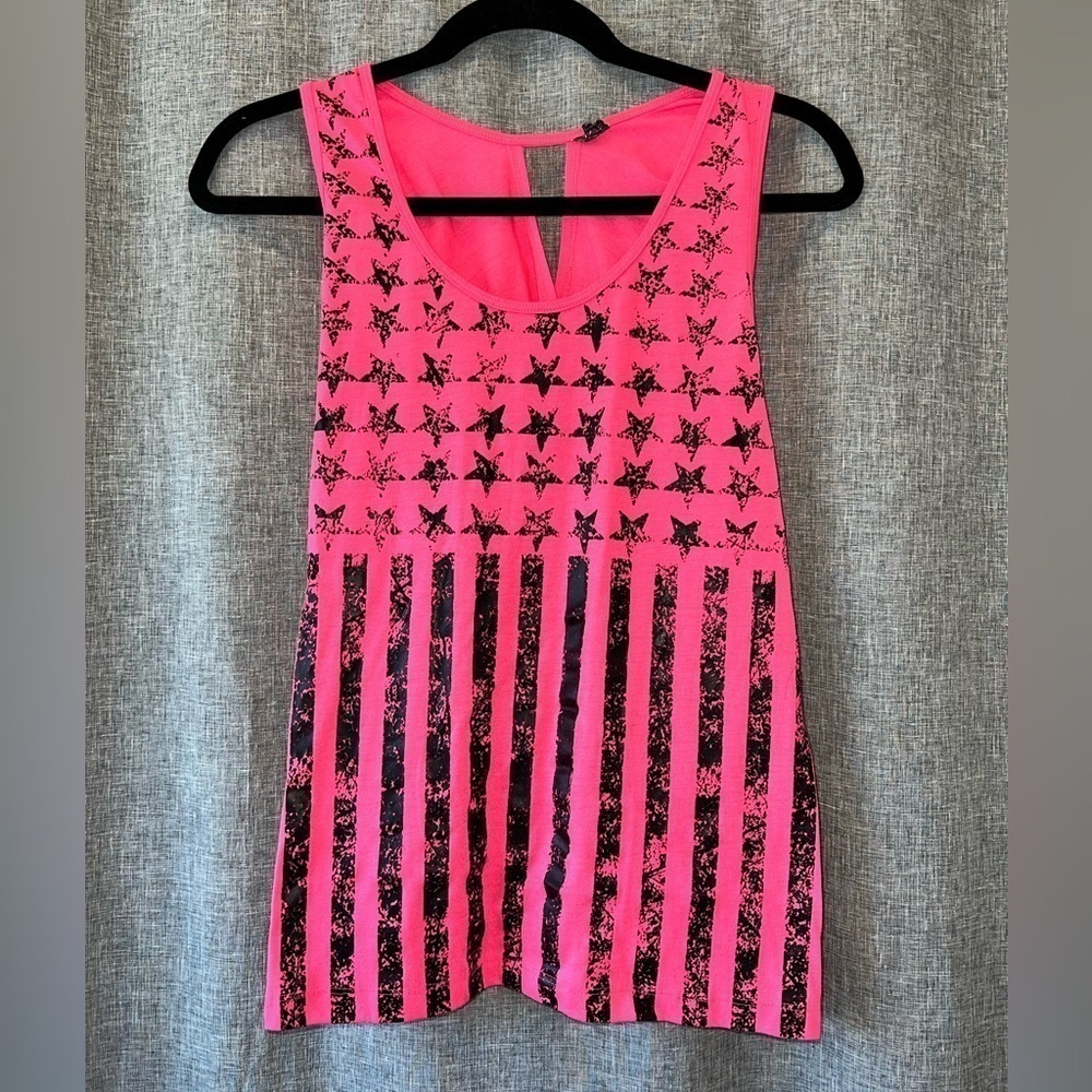 WOMEN'S Material Girl Tank top medium